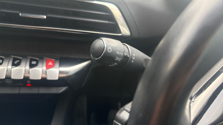 Peugeot 3008 1.6 Hybrid 225 Allure Premium 5dr e-EAT8 Estate